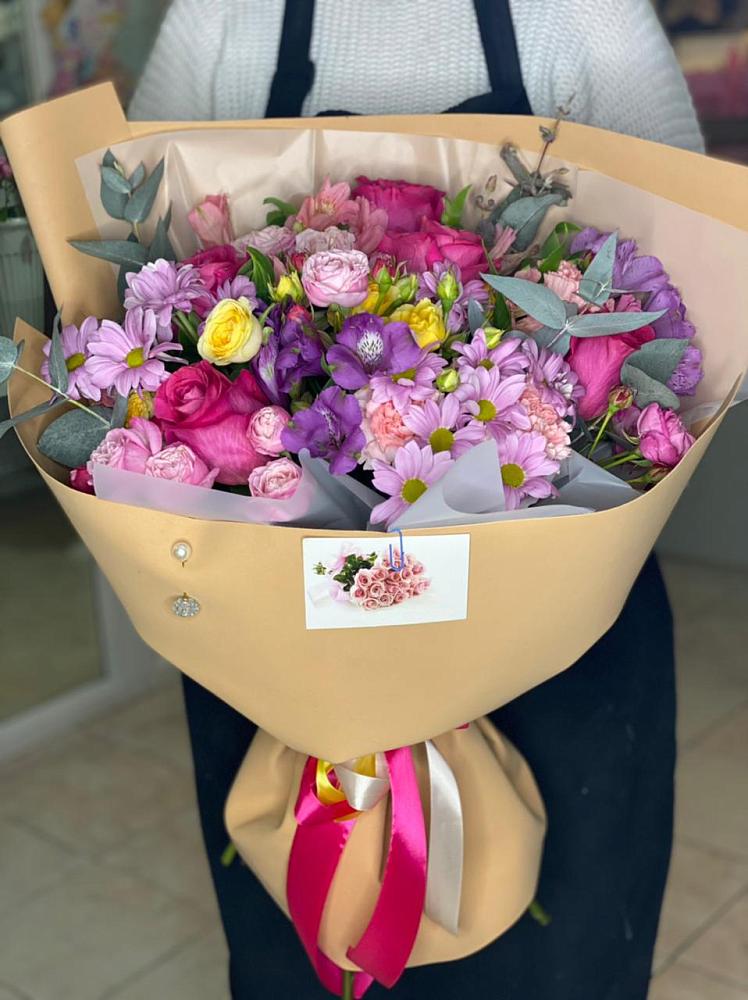 Букет цветов из: Хризантемы, Гвоздики и Альстромерии в Шумихе