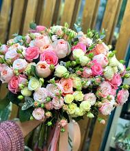 Букет цветов из:  Розы #REPLACE_PRED# Шумихе