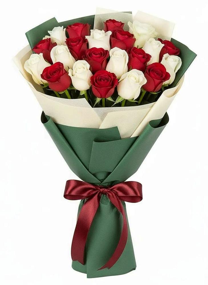 Букет Микс из красных и белых роз в Шумихе