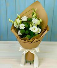 Букет цветов из:  Хризантемы и Лизиантусы в Шумихе