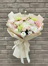 Букет цветов из:  Гвоздики, Розы, Лизиантусы и Хризантемы в Шумихе