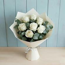 Букет Белые розы в Эвкалипте в Шумихе