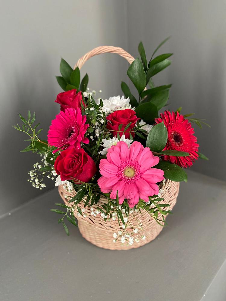 Цветочная композиция из Розы, Хризантемы и Герберы в корзине в Шумихе