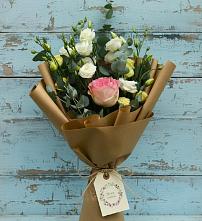 Букет цветов из:  Розы и Лизиантусы #REPLACE_PRED# Шумихе